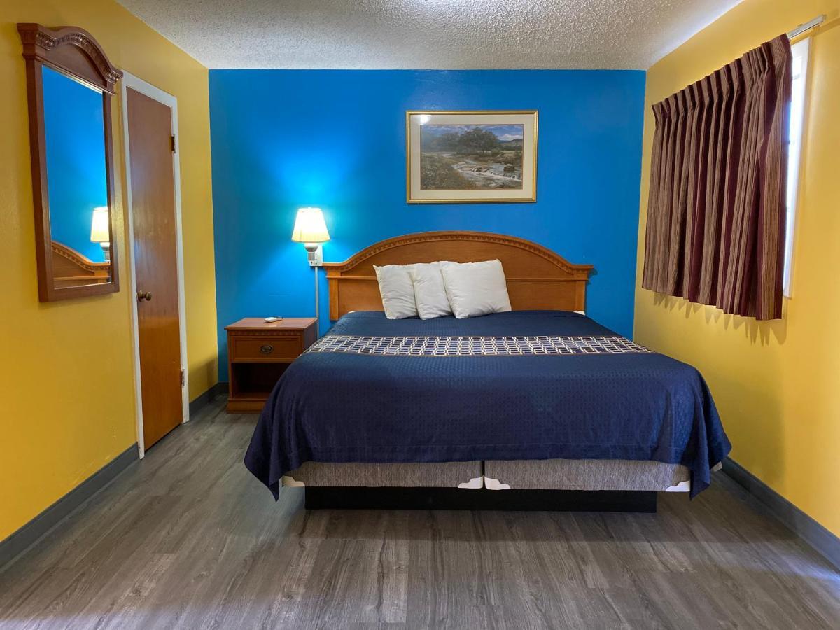 Western Skies Motel Clarendon Dış mekan fotoğraf
