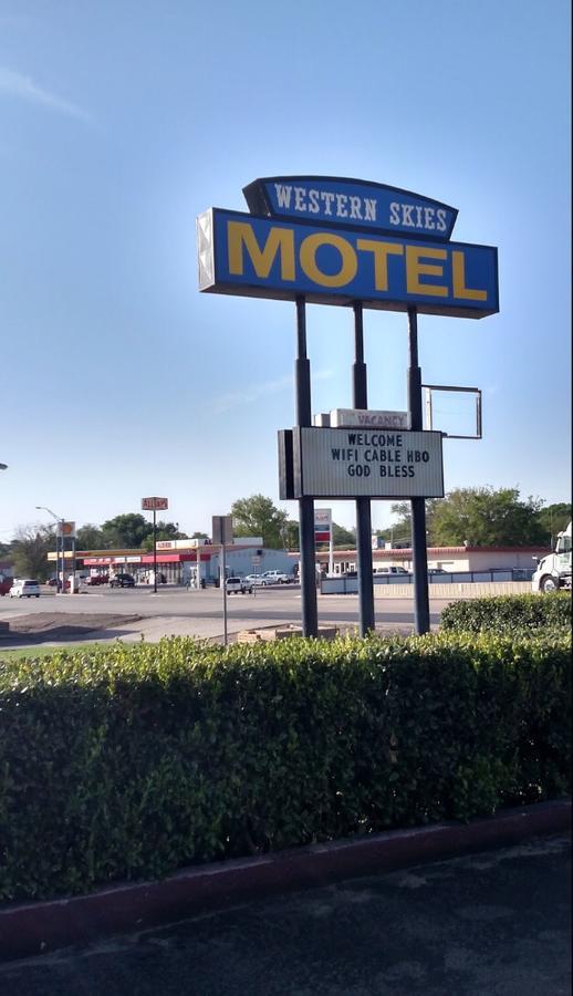 Western Skies Motel Clarendon Dış mekan fotoğraf